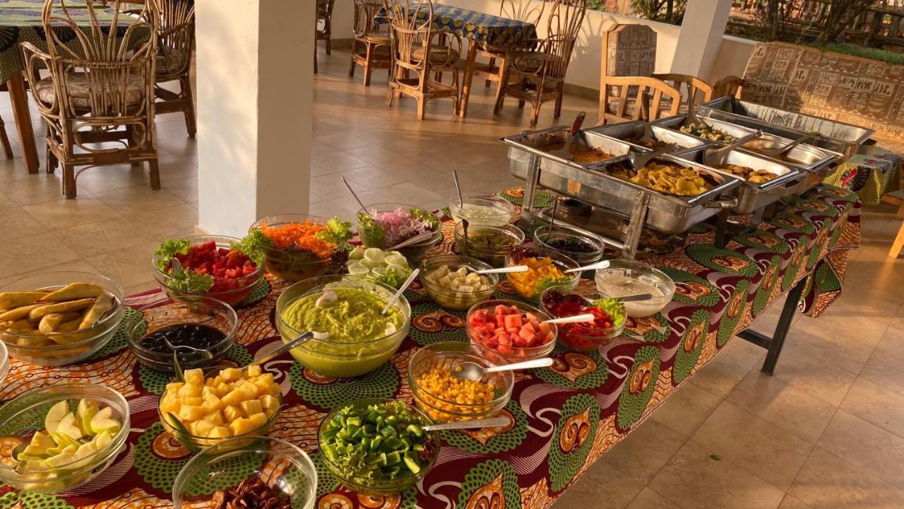 Banda Lodge Masaka Eksteriør bilde