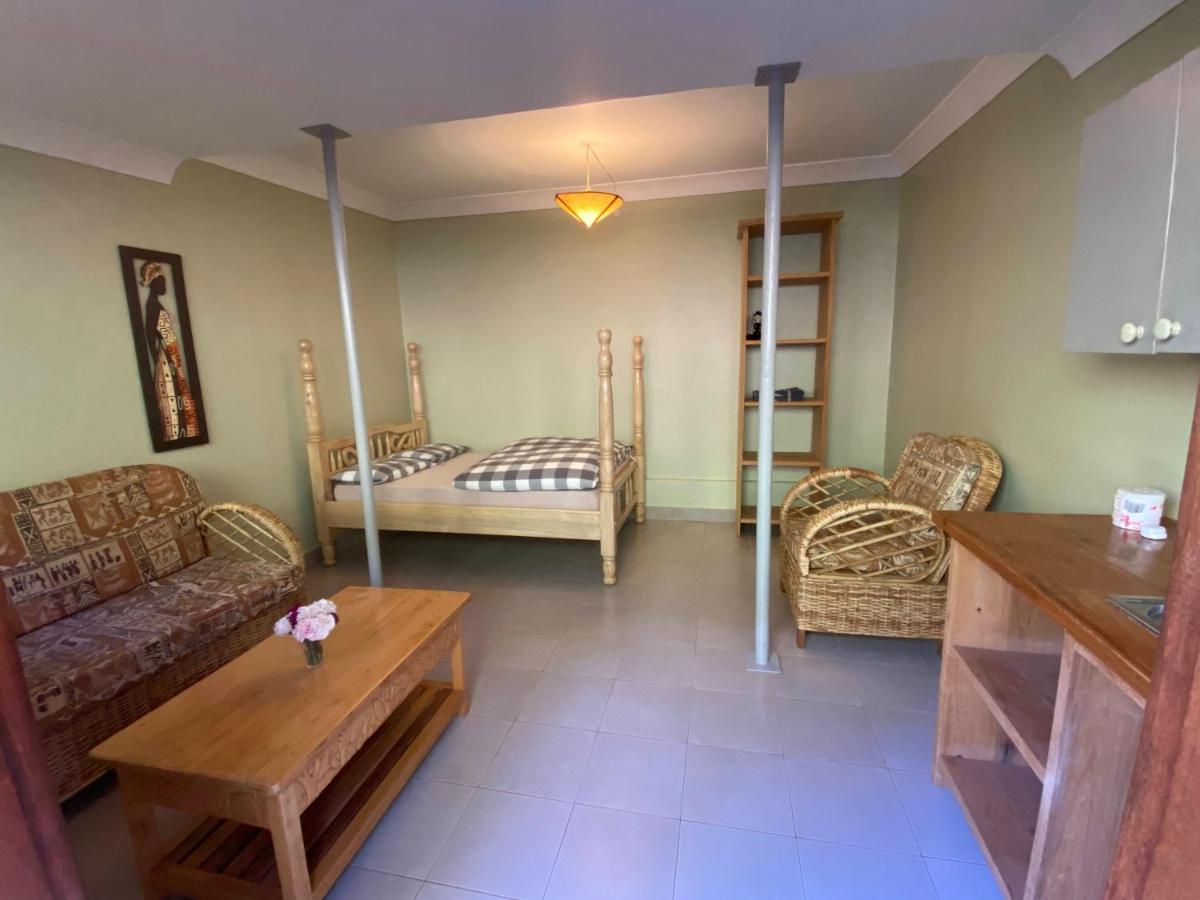 Banda Lodge Masaka Eksteriør bilde