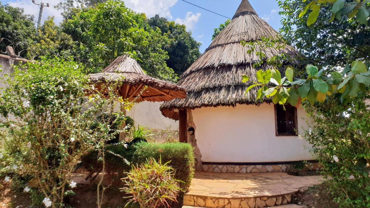 Banda Lodge Masaka Eksteriør bilde